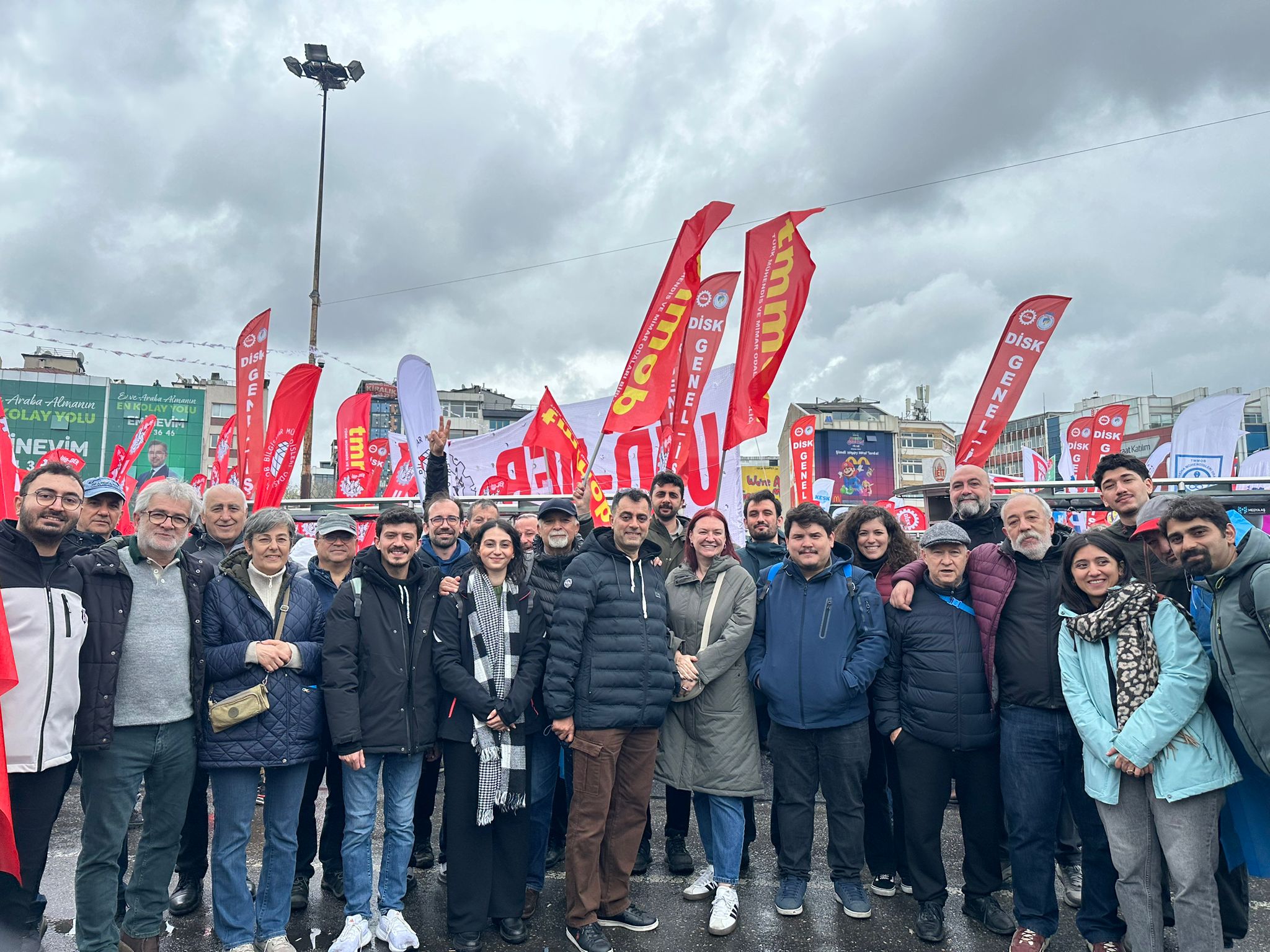 EMEK, BİLİM VE DAYANIŞMA İÇİN 1 MAYIS’TA ALANLARDAYDIK 